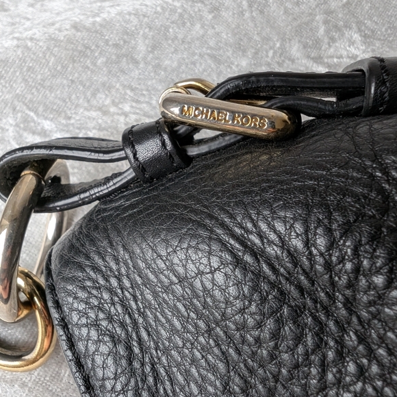 Michael Kors Leather Bucket Bag Shoulder Bag Magnetic Closure Braided Detail - Picture 3 of 6